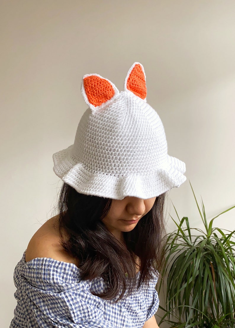 Crochet White Cat Bucket Hat
