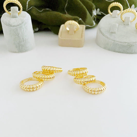 Croissant Dome Bubble Ring • Gold Chunky Twist Rope Ring