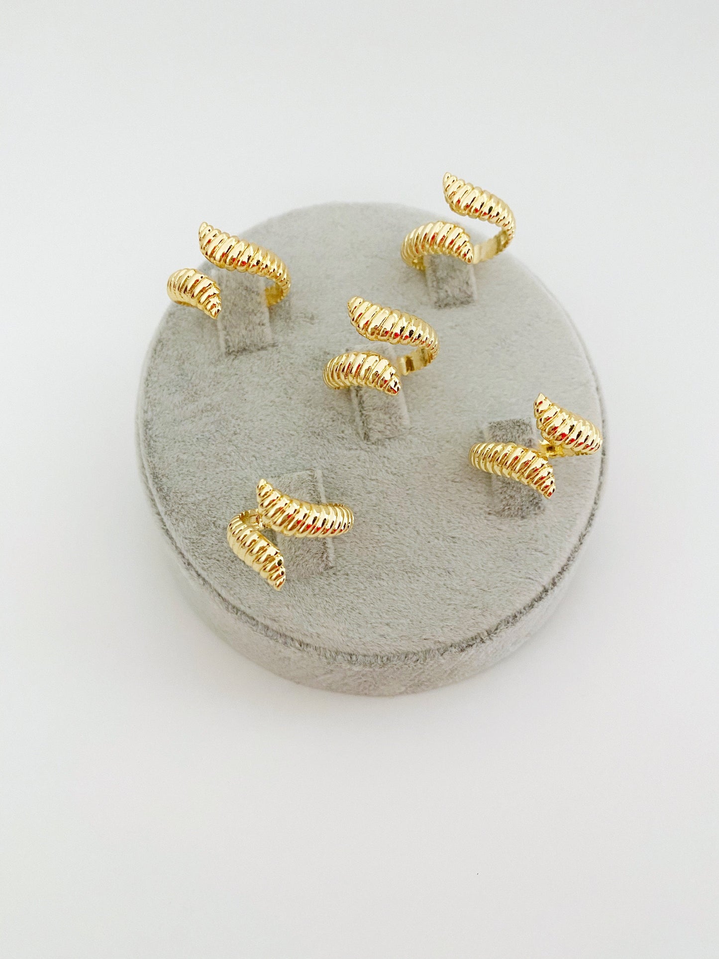 Wrap Croissant Dome Bubble Ring • Chunky Twist Rope Ring