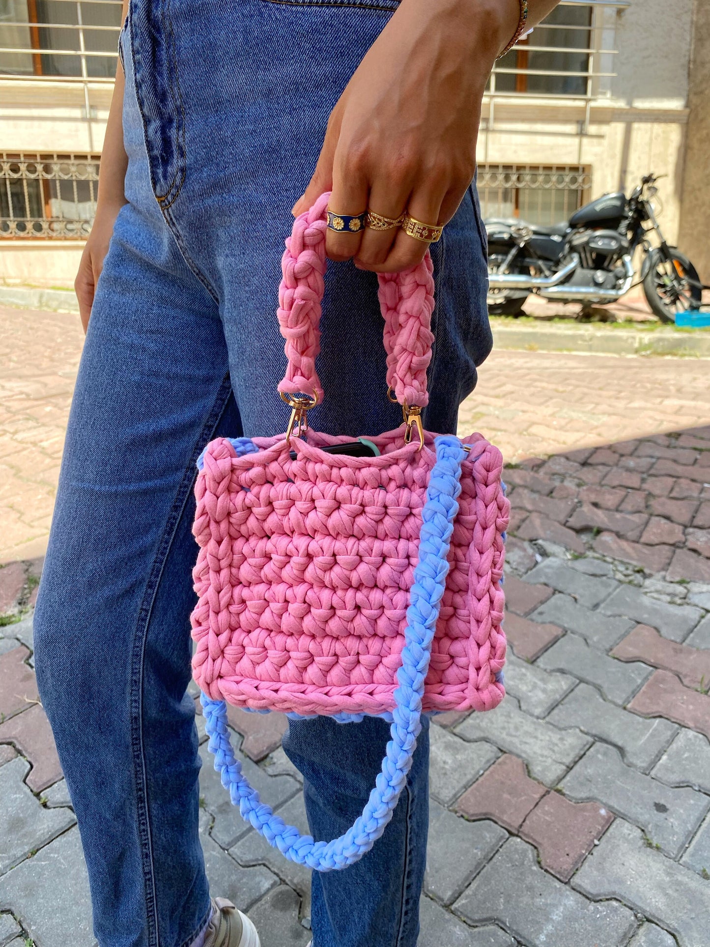 Stylish Pink Chunky Crochet Shoulder Bag