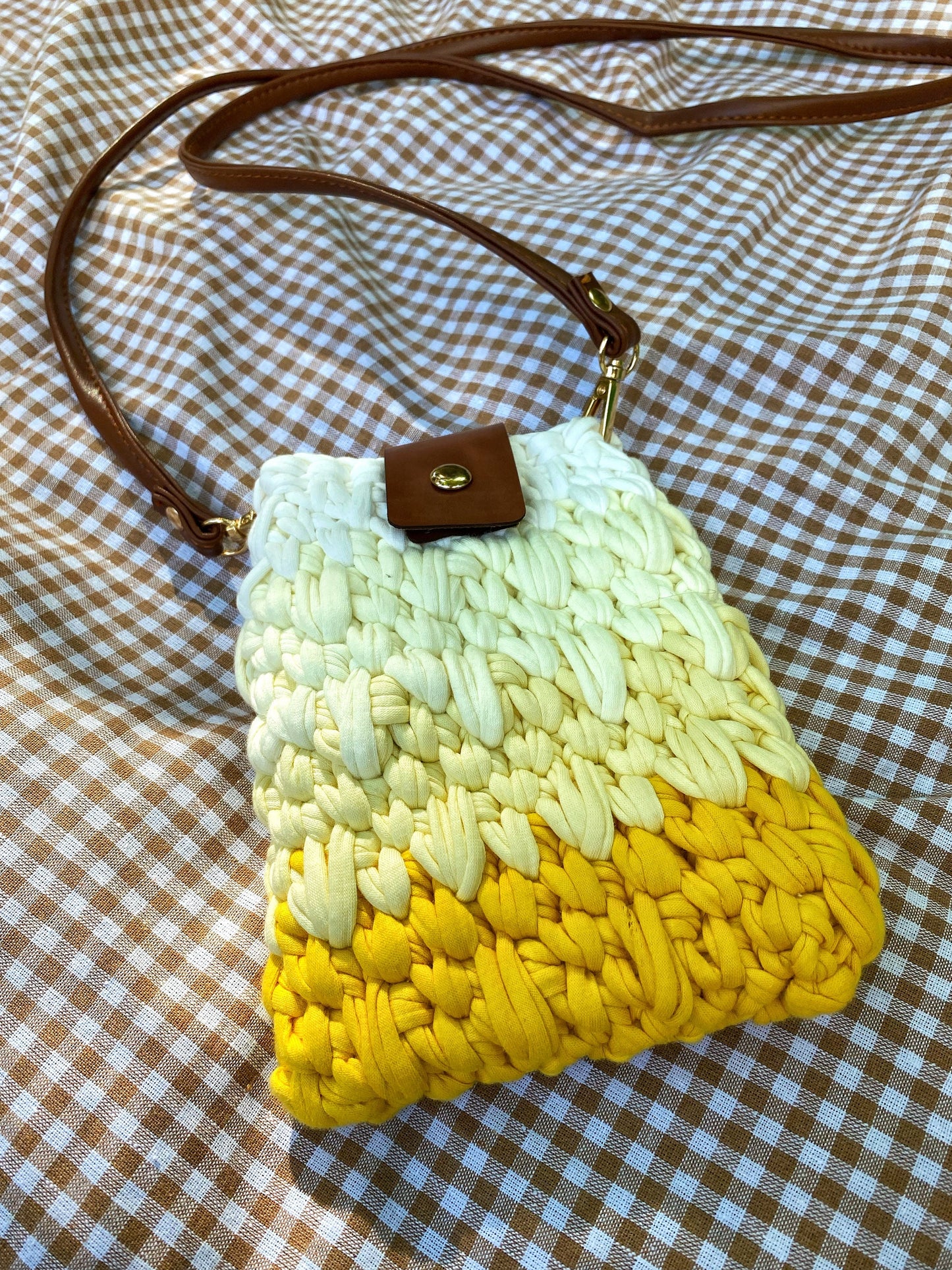 Chunky Crochet Cross Body Bag,Minimalist Hand Knit Purse Design, Phone Holder Bag with Leather Handle