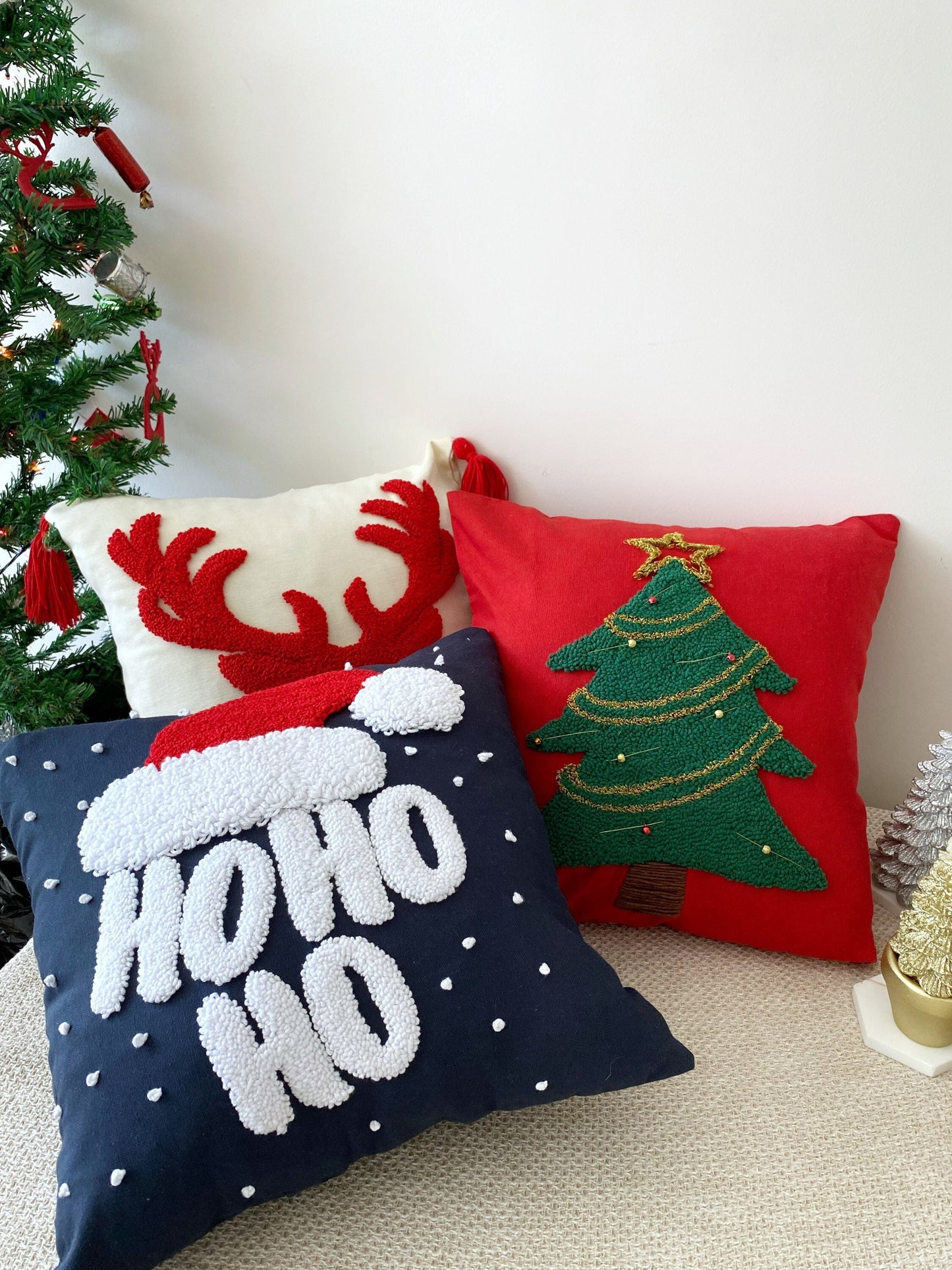 Christmas Punch Needle Pillow Case - Tufted Pillow Cover