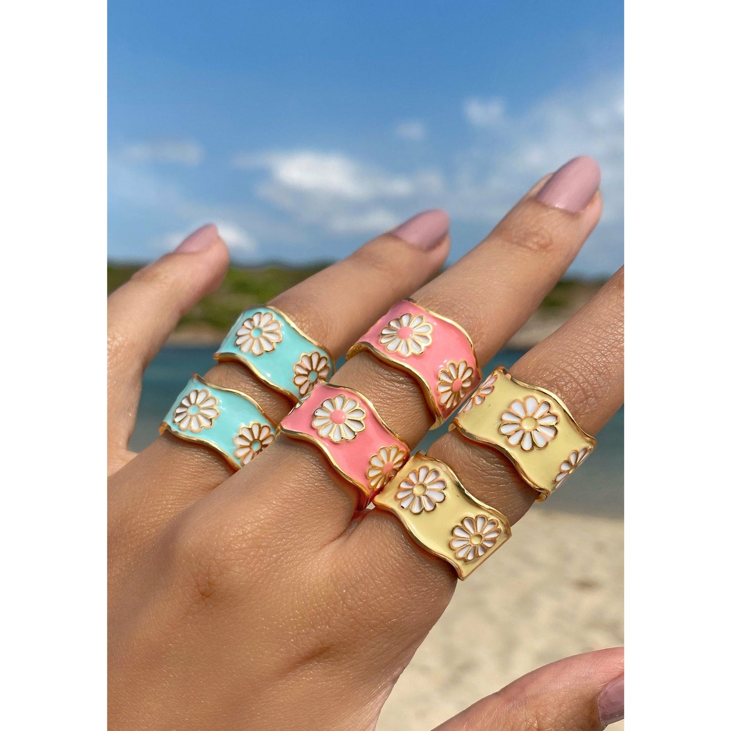 Daisy Flower Enamel Ring • Trendy Colorful Minimalist Floral Jewelry