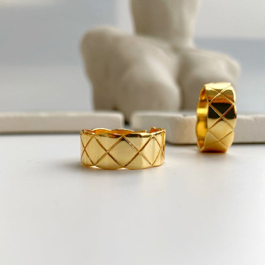 Simple Coco Ring • Thick Chunky Quilted Crush Ring • Timeless Ring