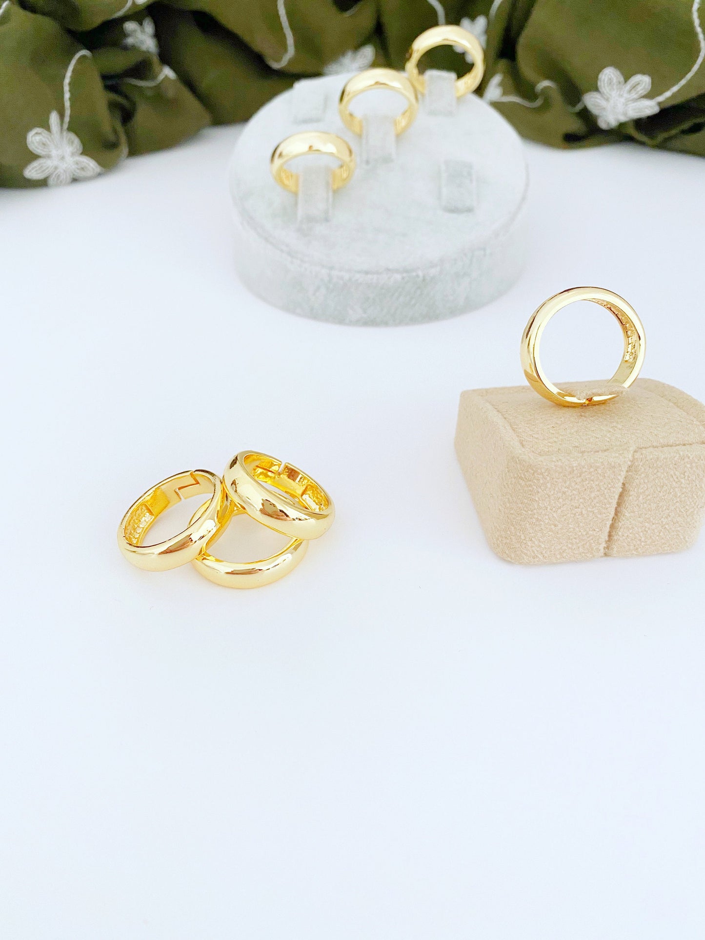Unisex Wedding Ring• 18K Gold Adjustable Statement Filled Ring