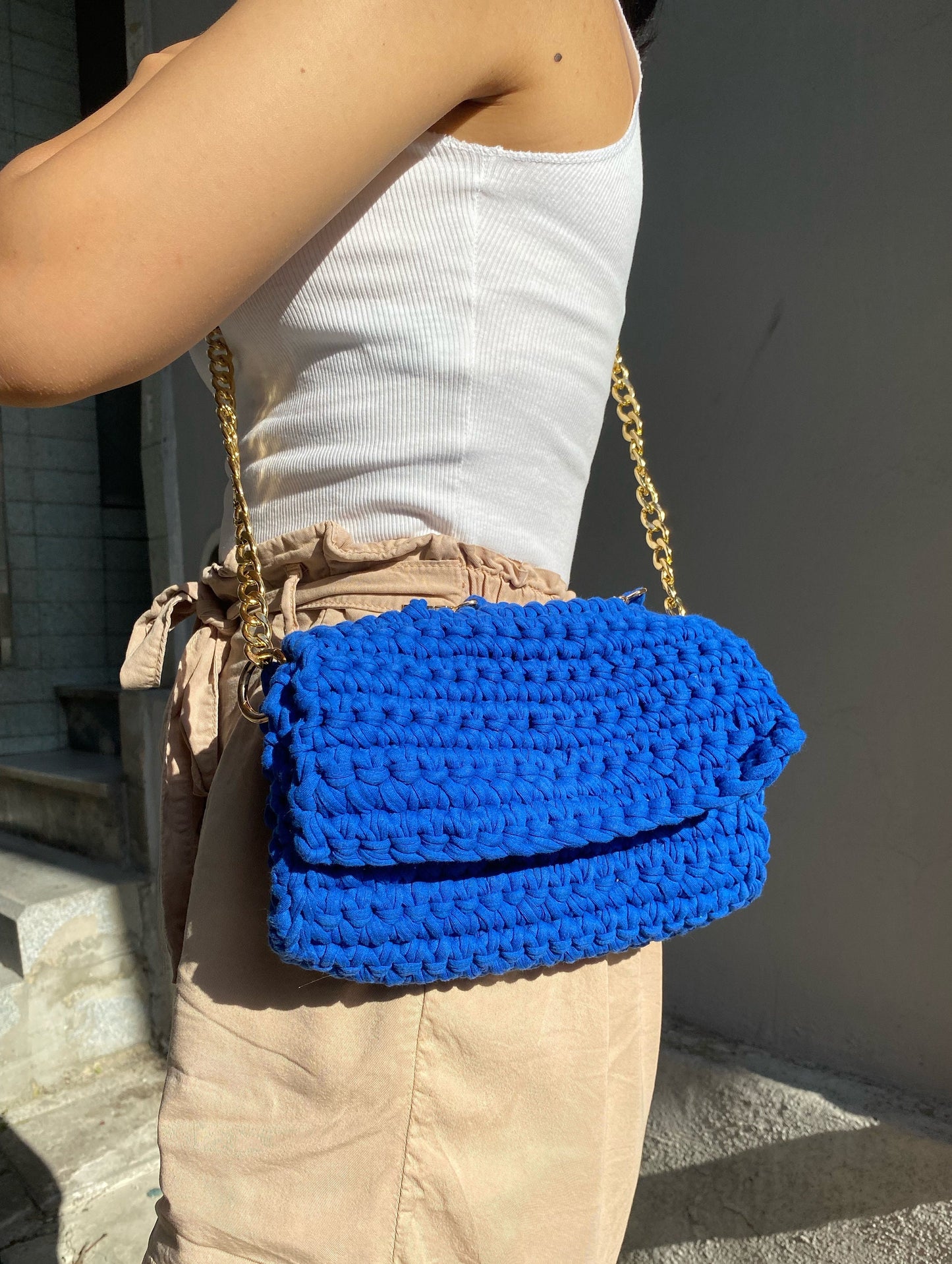 Chunky Crochet Cross Body Bag, Chic Envelope Purse Design,Messenger Bag with Gold Chain Leather Straps