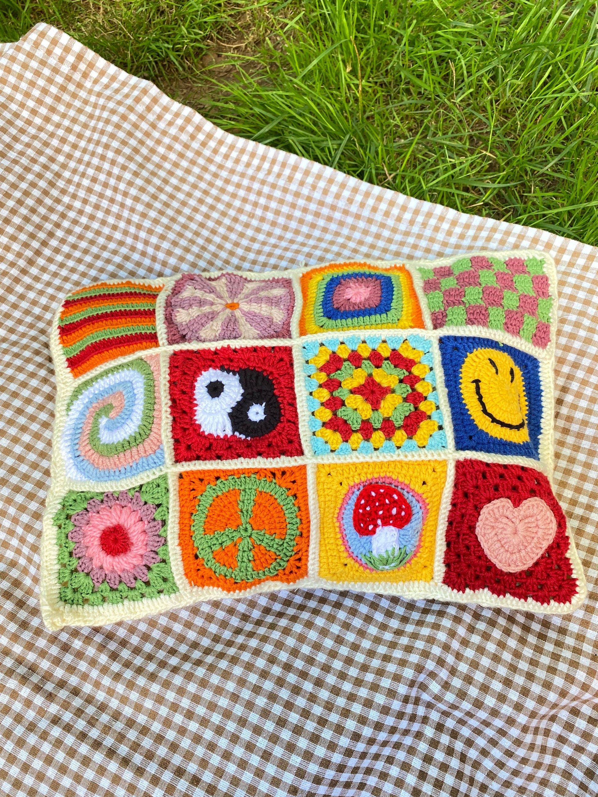 Christmas Granny Square Crochet Pillow Cover- Handmade Pillow Case –  Passion Jewelz Studio